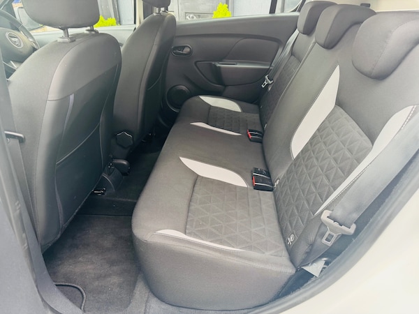 Used Dacia Sandero Stepway 2014 for sale - 76195904: Photo 8