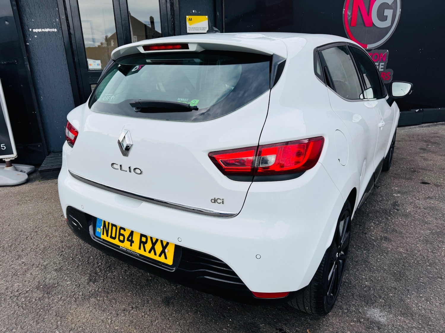 Used Renault Clio 2014 for sale - 76436457: Photo 15