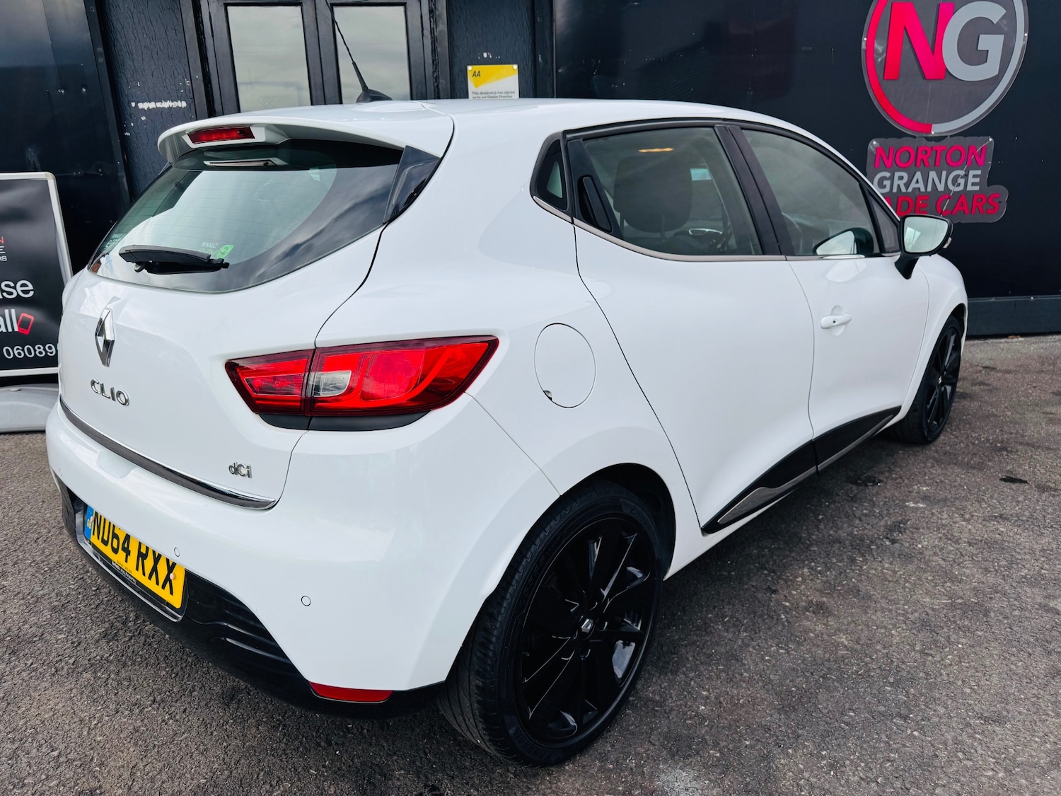 Used Renault Clio 2014 for sale - 76436457: Photo 17