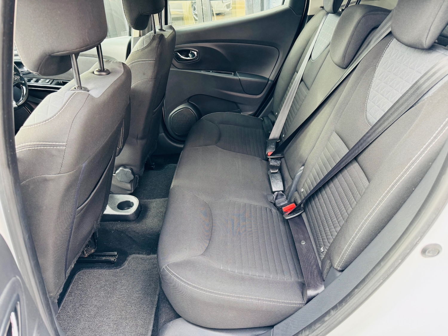 Used Renault Clio 2014 for sale - 76436457: Photo 8