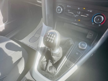 Used Ford Focus 2015 for sale - 78224276: Photo