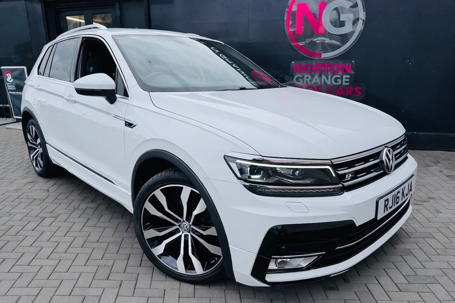 Used Volkswagen Tiguan 2016 for sale - 77712884: Photo 4