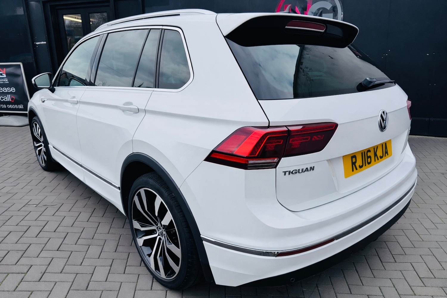 Used Volkswagen Tiguan 2016 for sale - 77712884: Photo 5