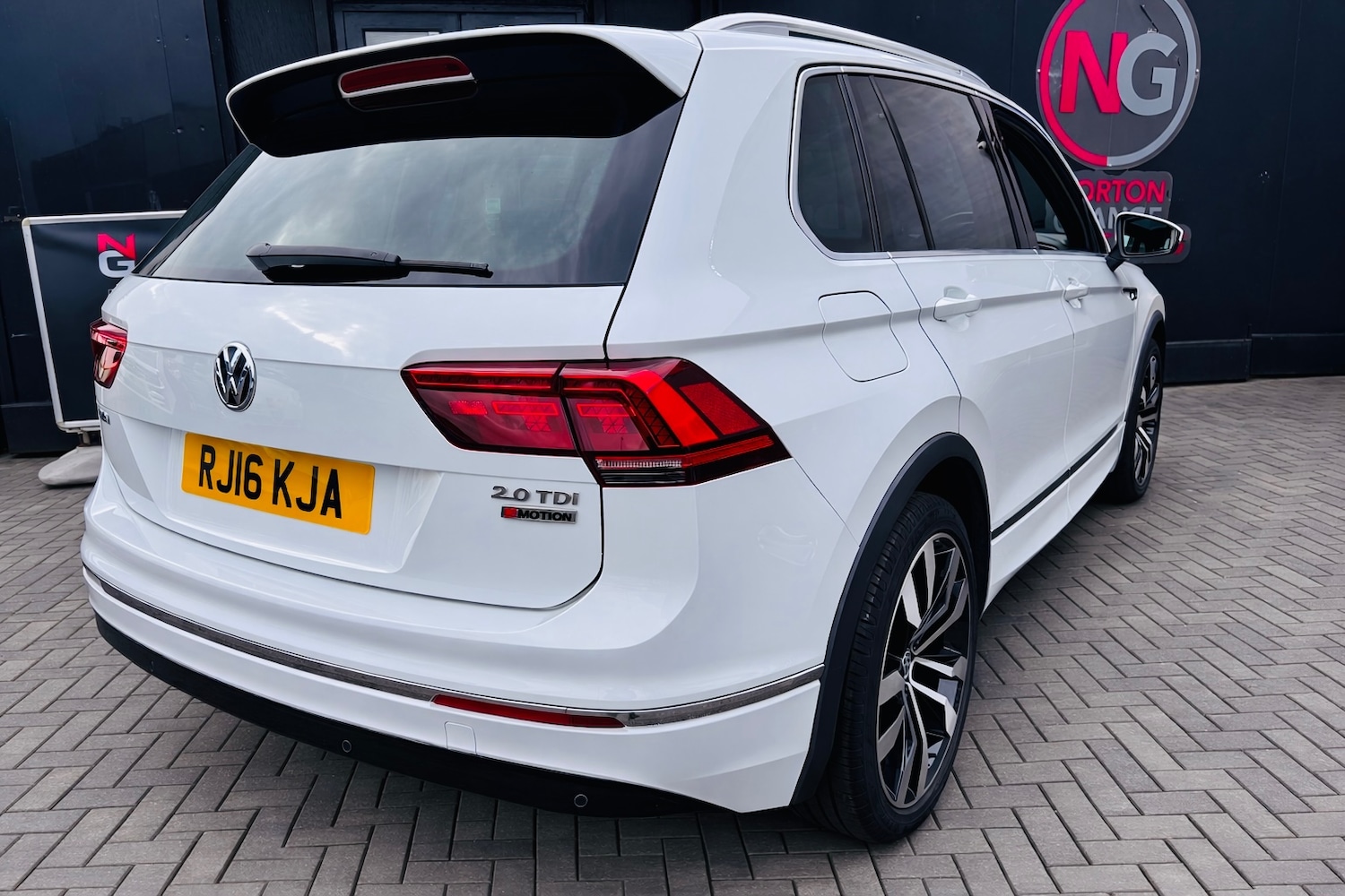 Used Volkswagen Tiguan 2016 for sale - 77712884: Photo 9