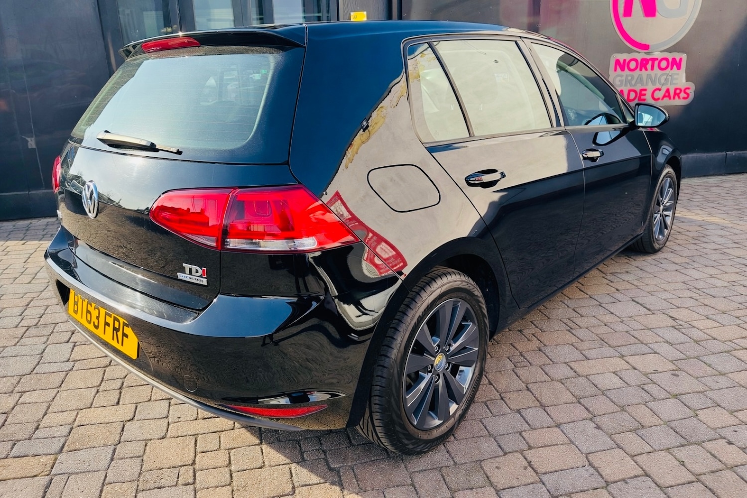 Used Volkswagen Golf 2014 for sale - 77677486: Photo 2