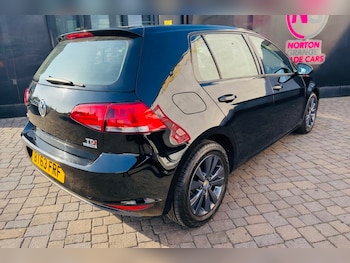 Used Volkswagen Golf 2014 for sale - 77677486: Photo
