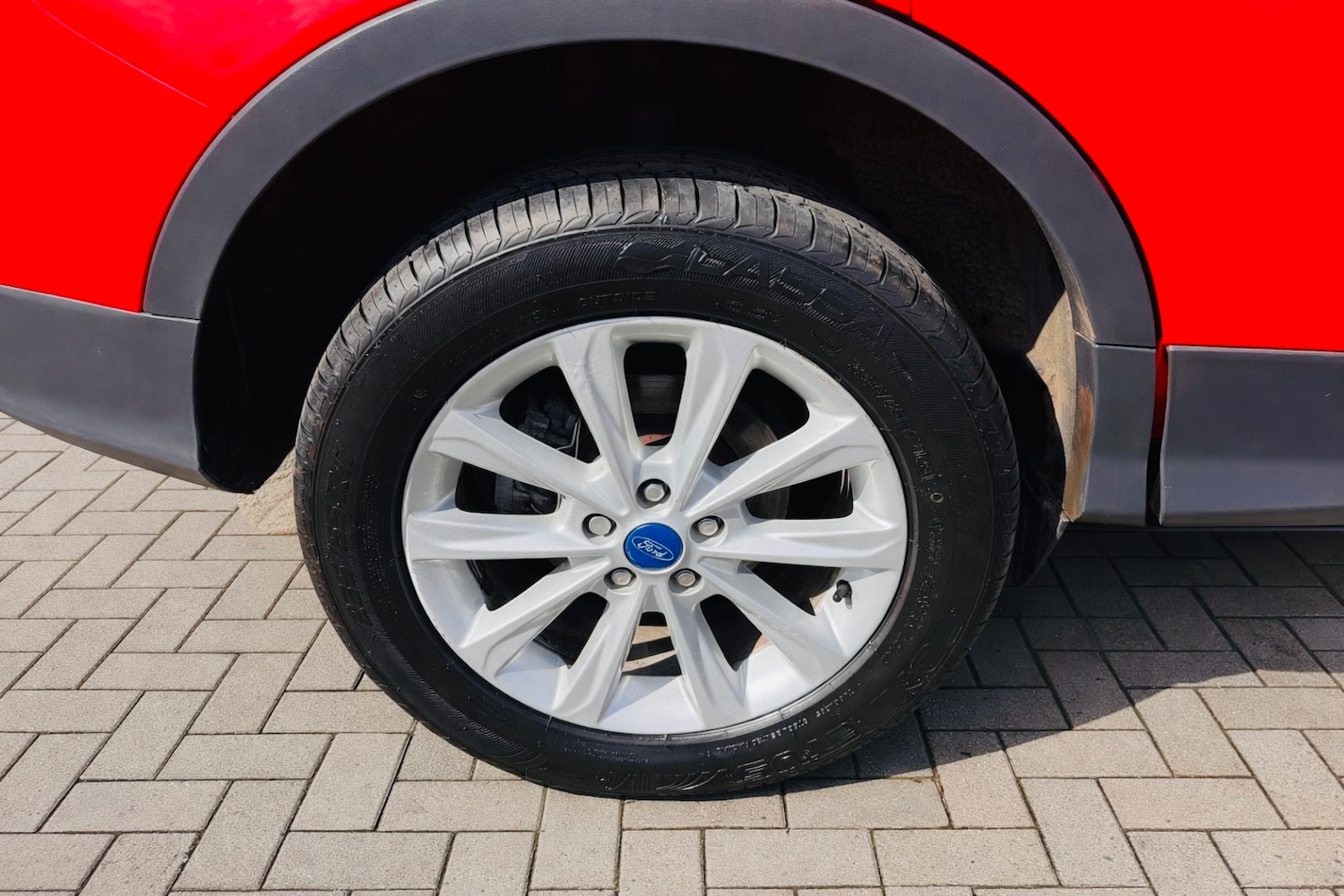 Used Ford Kuga 2015 for sale - 78107920: Photo 5