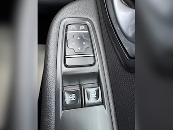 Used Renault Clio 2018 for sale - 78497818: Photo