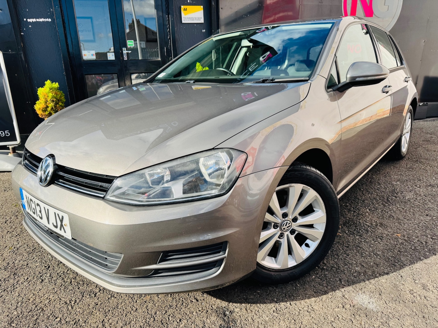 Used Volkswagen Golf 2013 for sale - 76342071: Photo 18