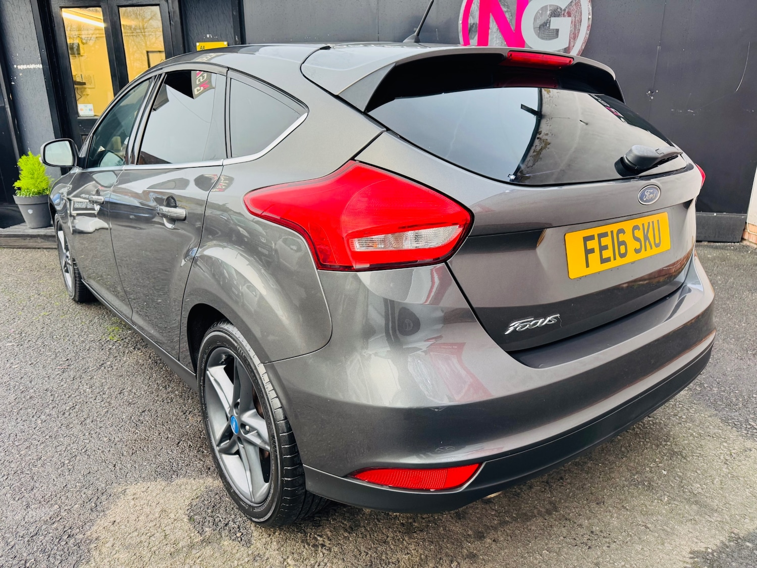 Used Ford Focus 2016 for sale - 76982929: Photo 5