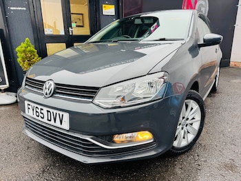 Used Volkswagen Polo 2015 for sale - 75772630: Photo