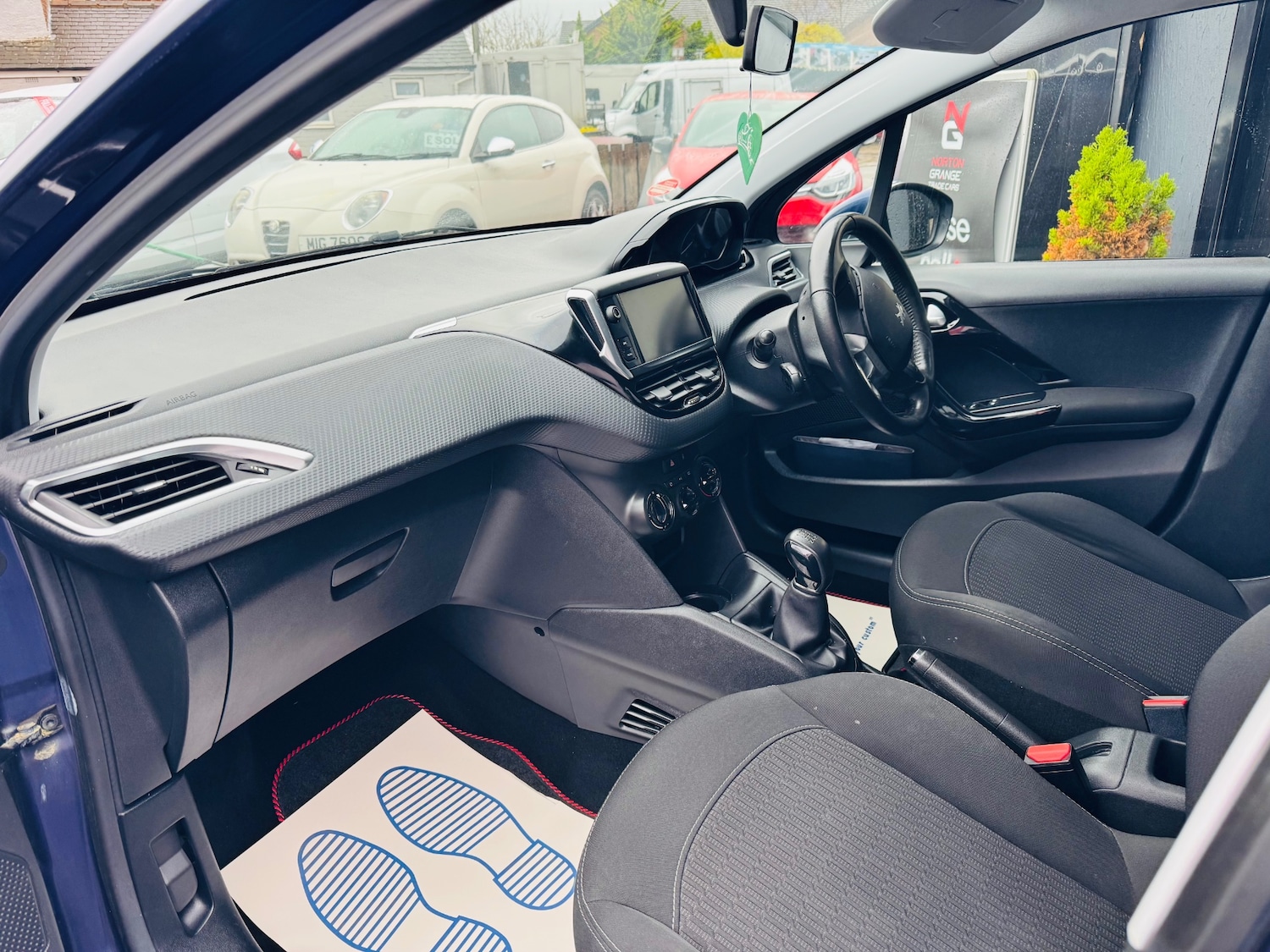 Used Peugeot 208 2016 for sale - 76879526: Photo 19