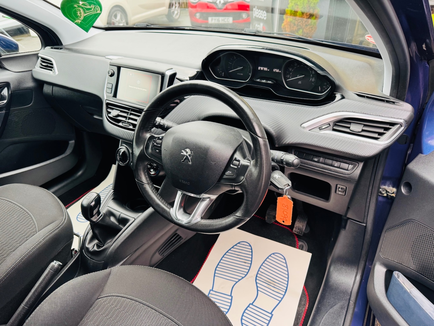 Used Peugeot 208 2016 for sale - 76879526: Photo 5