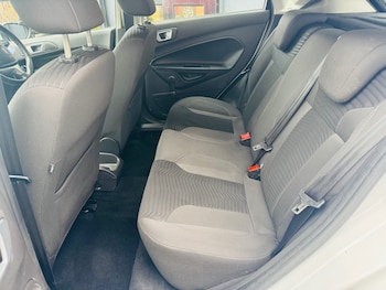 Used Ford Fiesta 2015 for sale - 79240087: Photo