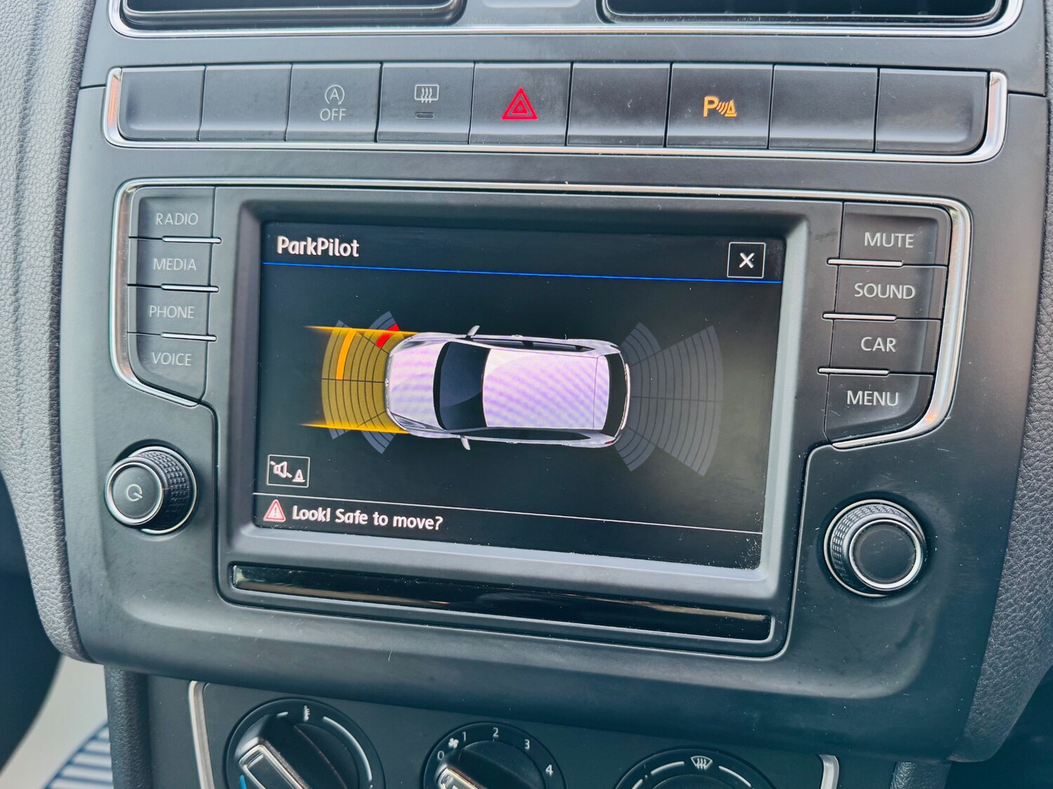 Used Volkswagen Polo 2018 for sale - 77592221: Photo 11