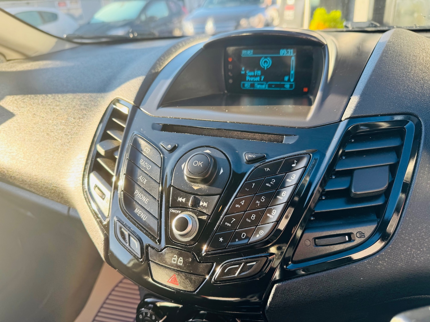 Used Ford Fiesta 2014 for sale - 76341120: Photo 11