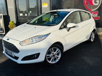 2014 (14) - 1.25 82 Zetec 5dr