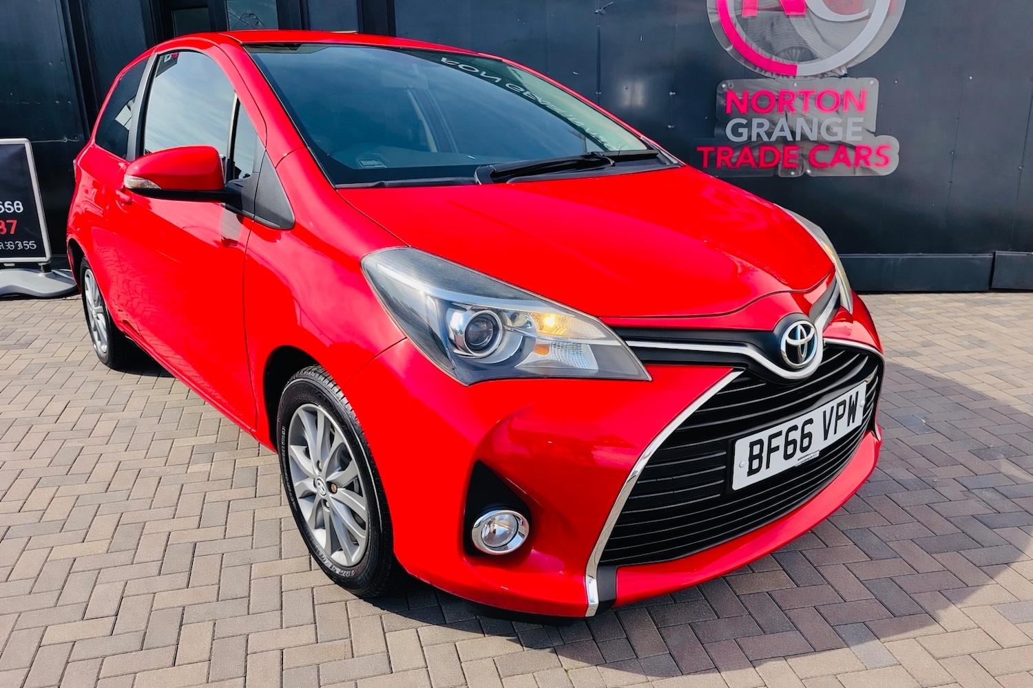 Used Toyota Yaris 2016 for sale - 77945274: Photo 2