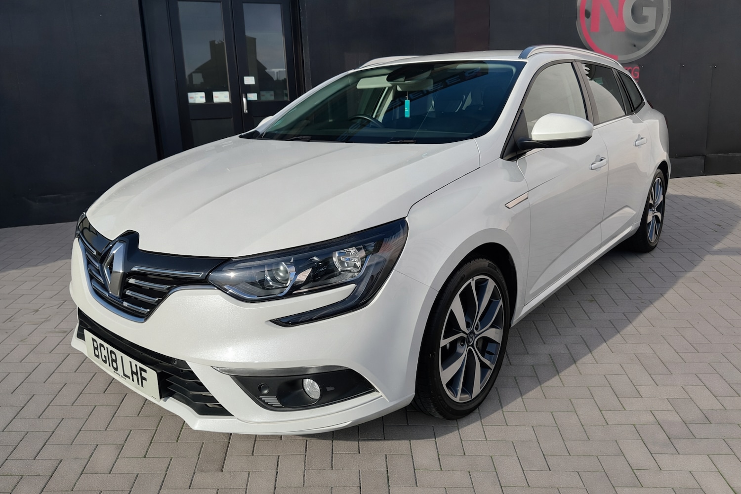 Used Renault Megane 2018 for sale - 77557117: Photo 1