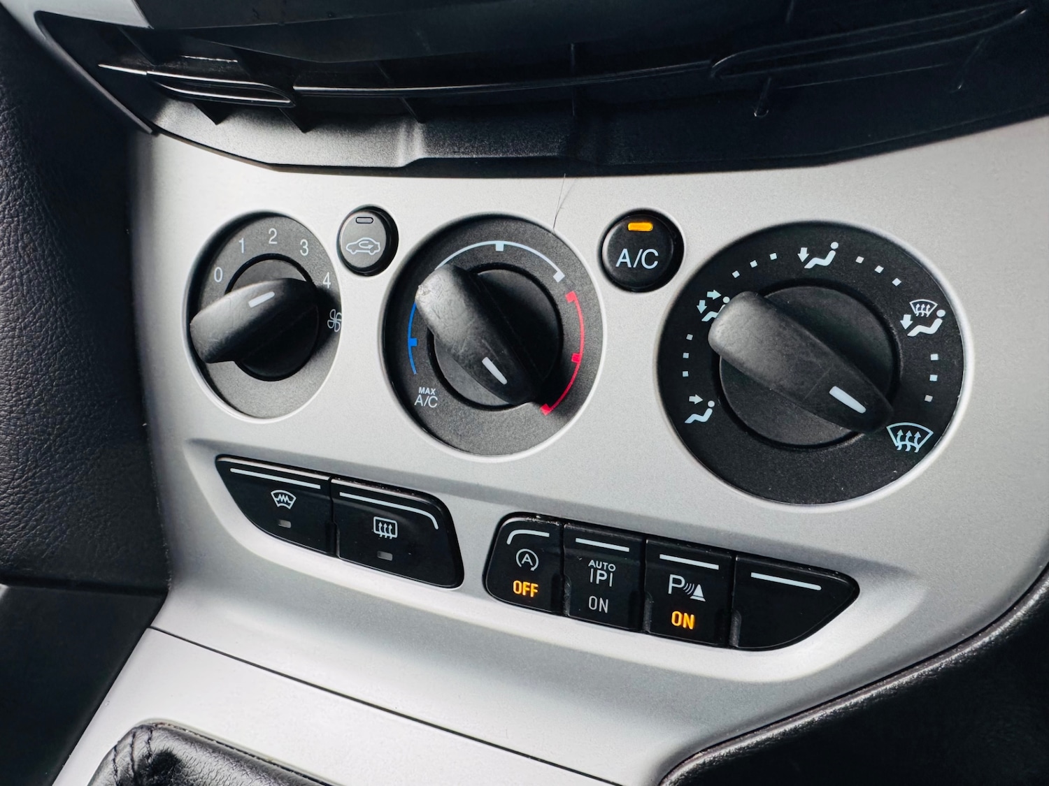 Used Ford Focus 2012 for sale - 77541234: Photo 15