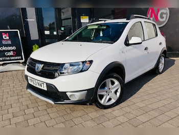 Used Dacia Sandero Stepway 2013 for sale - 77557025: Photo
