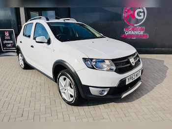 Used Dacia Sandero Stepway 2013 for sale - 77557025: Photo