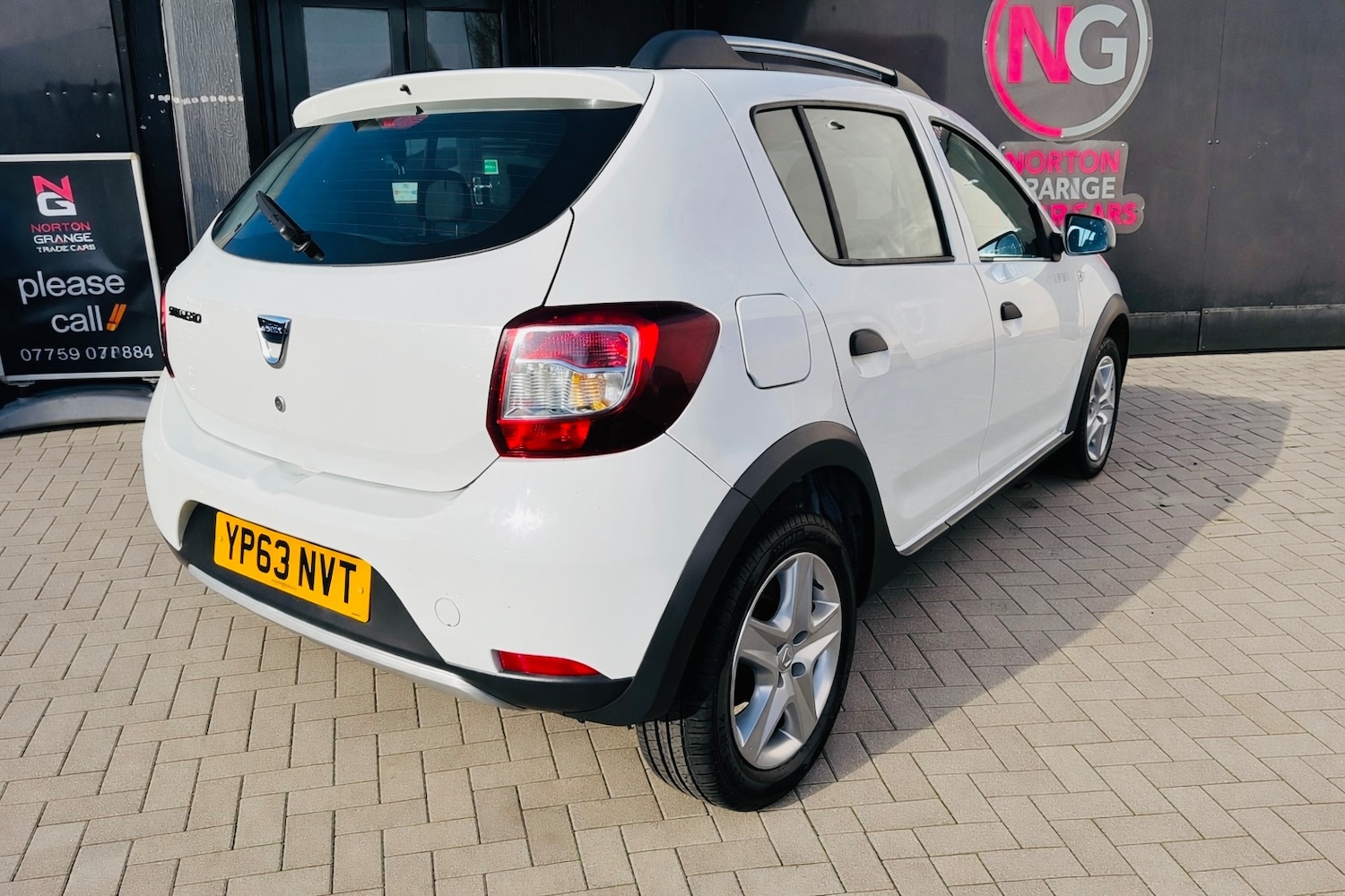Used Dacia Sandero Stepway 2013 for sale - 77557025: Photo 3