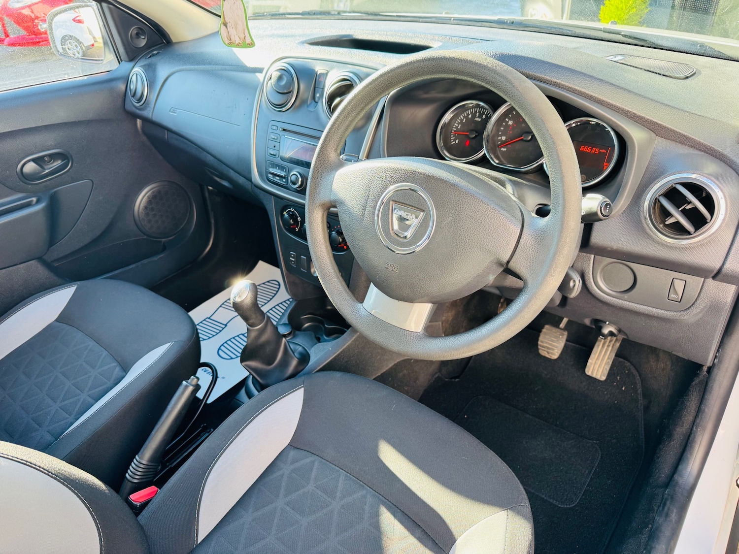 Used Dacia Sandero Stepway 2013 for sale - 77557025: Photo 9