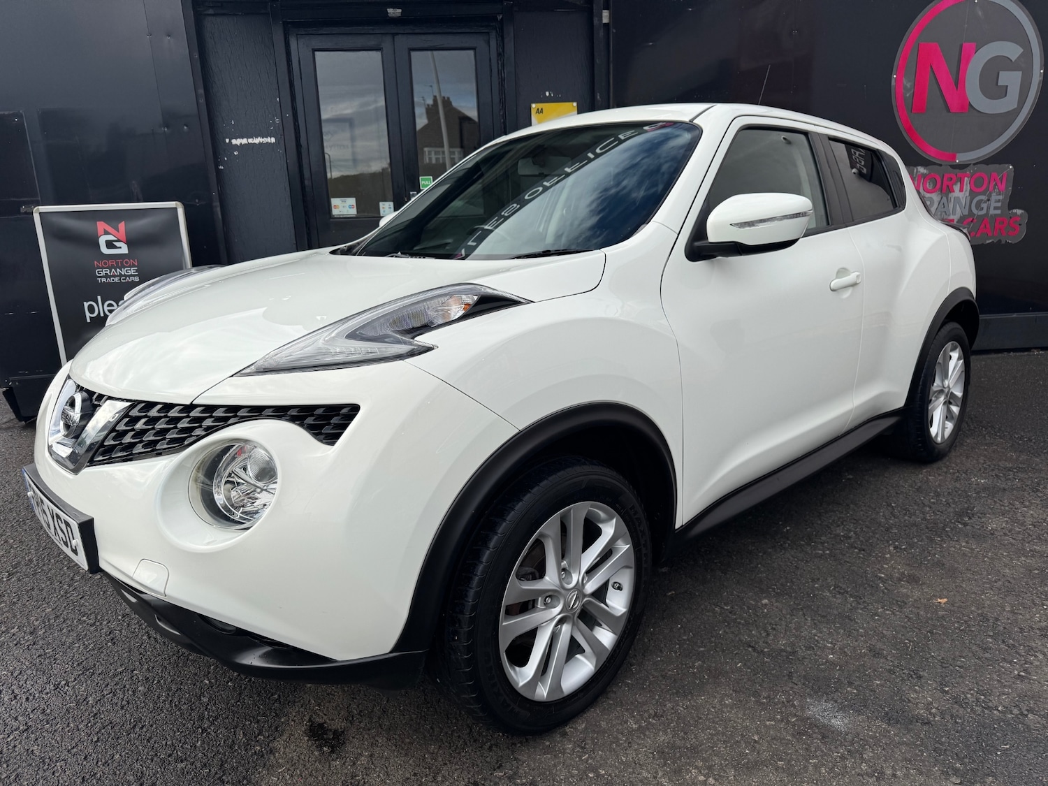 Used Nissan Juke 2015 for sale - 76330951: Photo 15