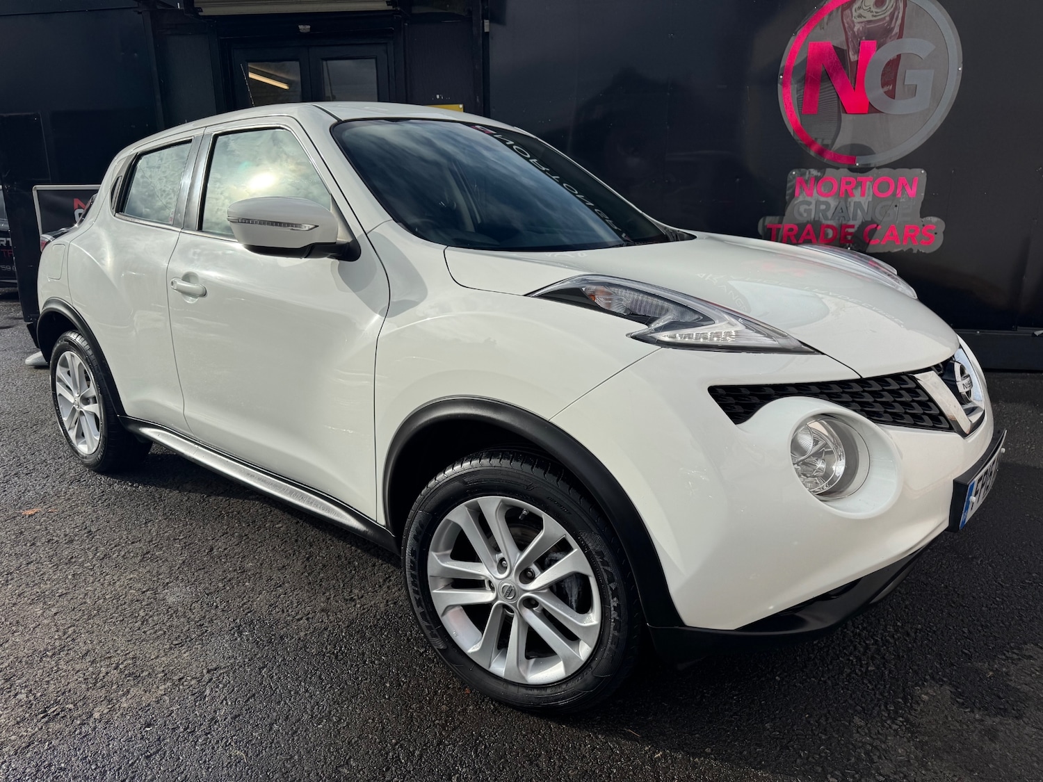 Used Nissan Juke 2015 for sale - 76330951: Photo 8
