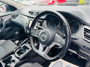 Used Nissan Qashqai 2018 for sale - 79341502: Photo