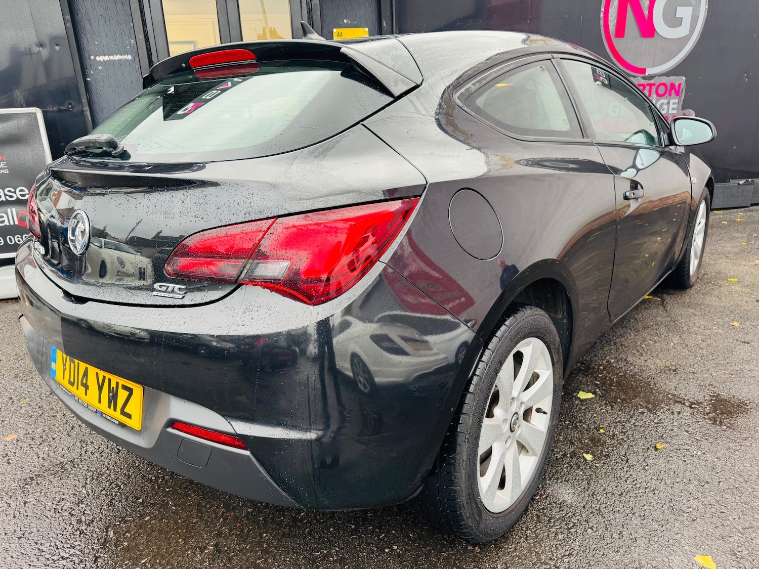 Used Vauxhall Astra GTC 2014 for sale - 76589058: Photo 17