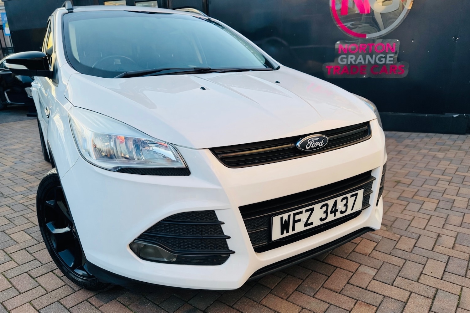 Used Ford Kuga 2015 for sale - 77137207: Photo 3