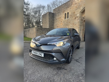 Used Toyota C-HR 2018 for sale - 78659253: Photo