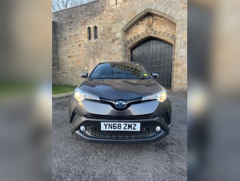 Used Toyota C-HR 2018 for sale - 78659253: Photo