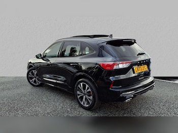 Used Ford Kuga 2023 for sale - 76316115: Photo 2