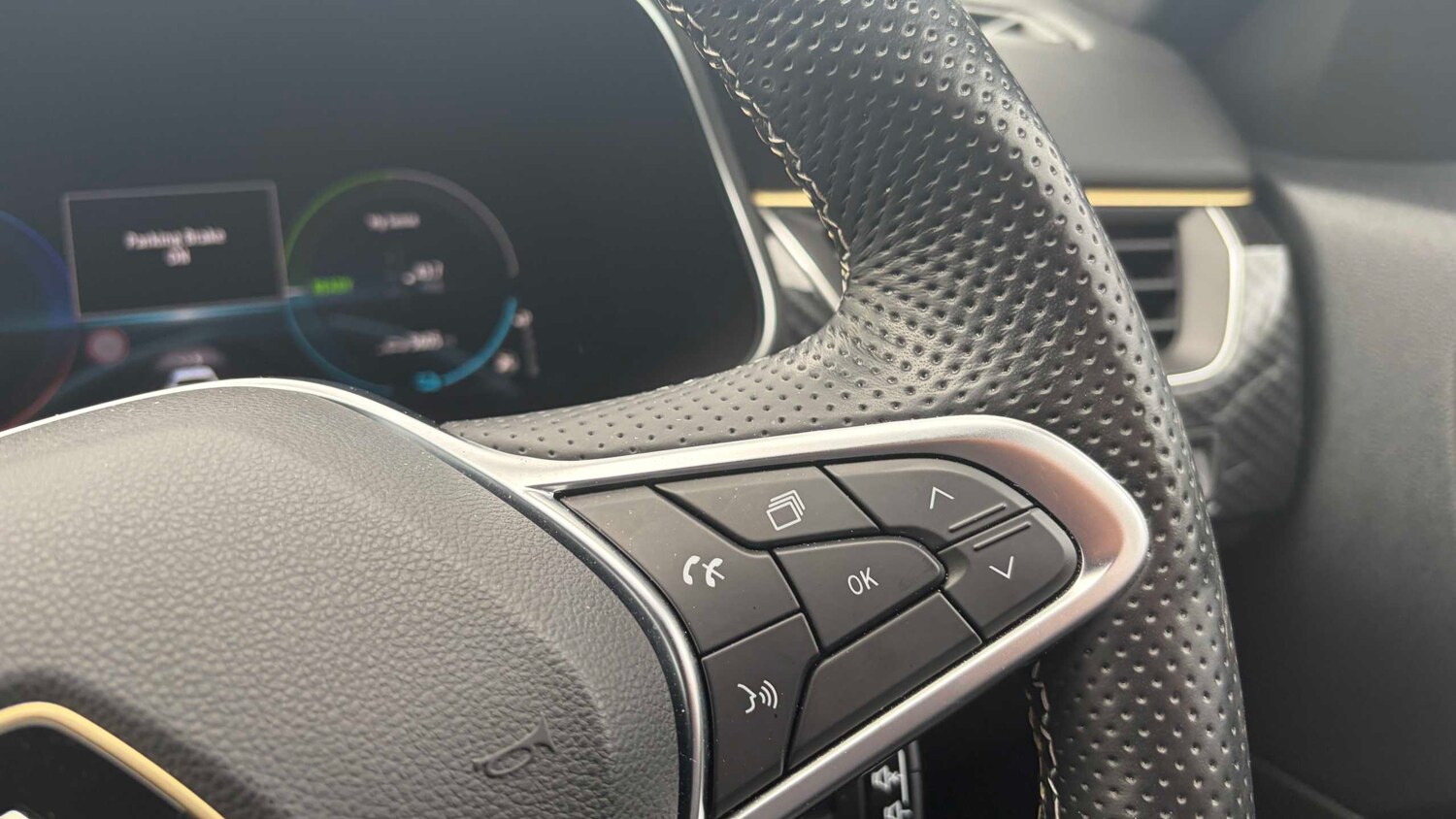 Used Renault Arkana 2023 for sale - 77711181: Photo 25