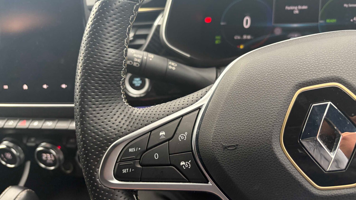 Used Renault Arkana 2023 for sale - 77711181: Photo 27