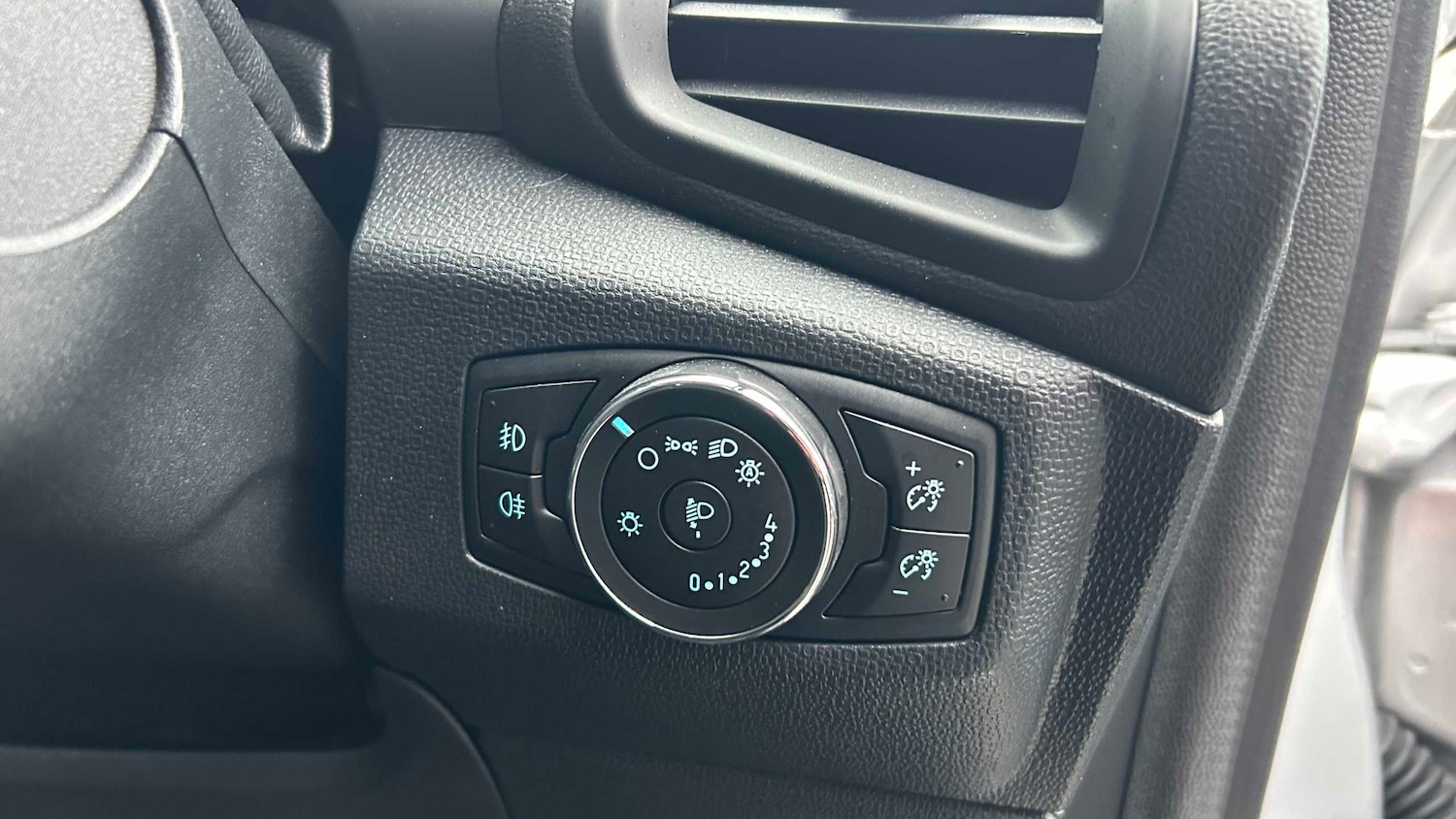 Used Ford Ecosport 2020 for sale - 77373701: Photo 19