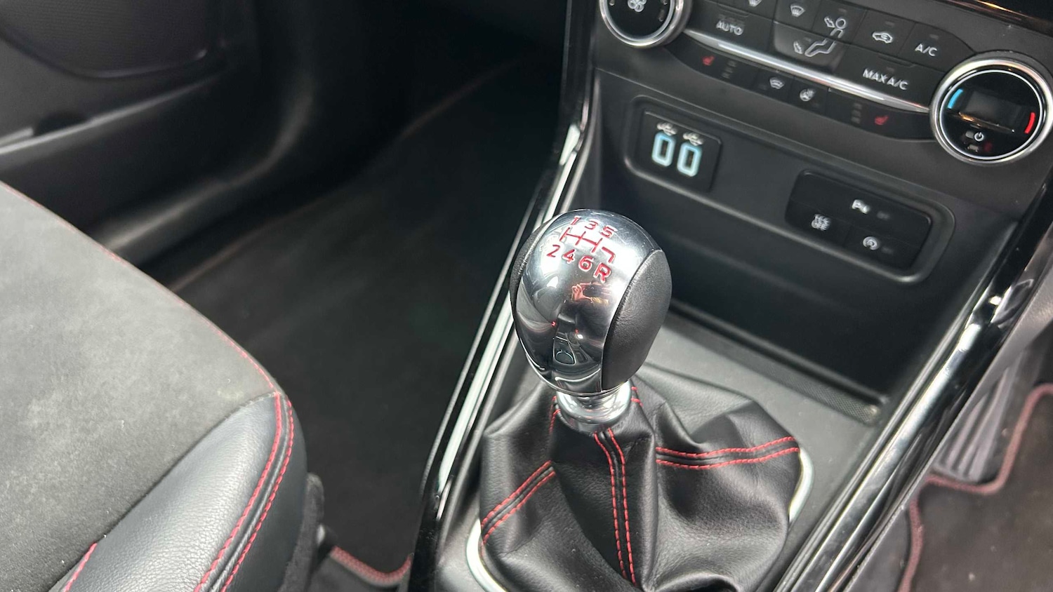 Used Ford Ecosport 2020 for sale - 77373701: Photo 21