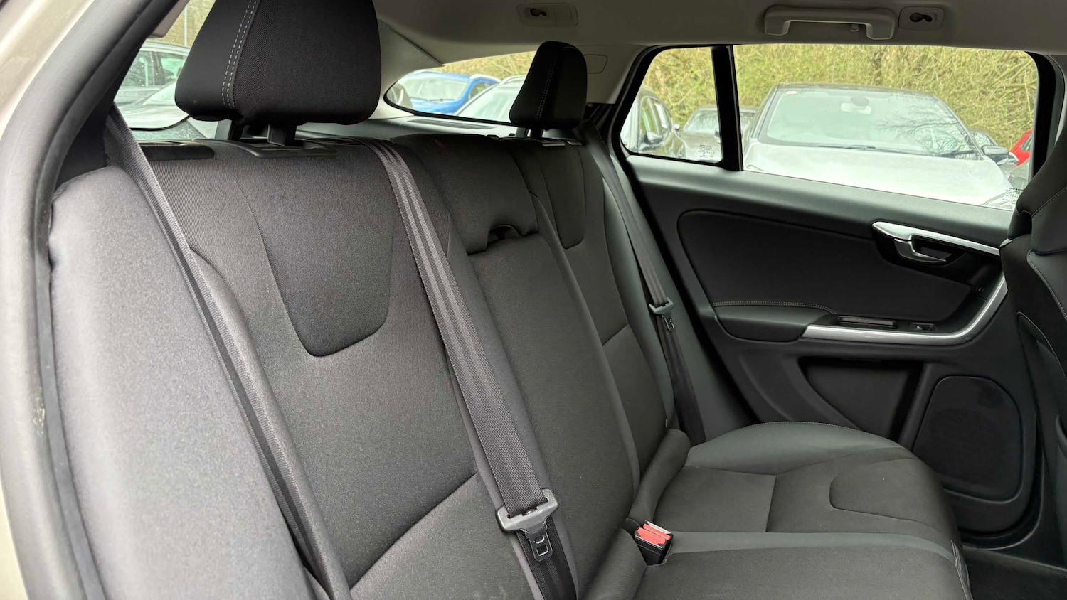 Used Volvo V60 2014 for sale - 77913931: Photo 16