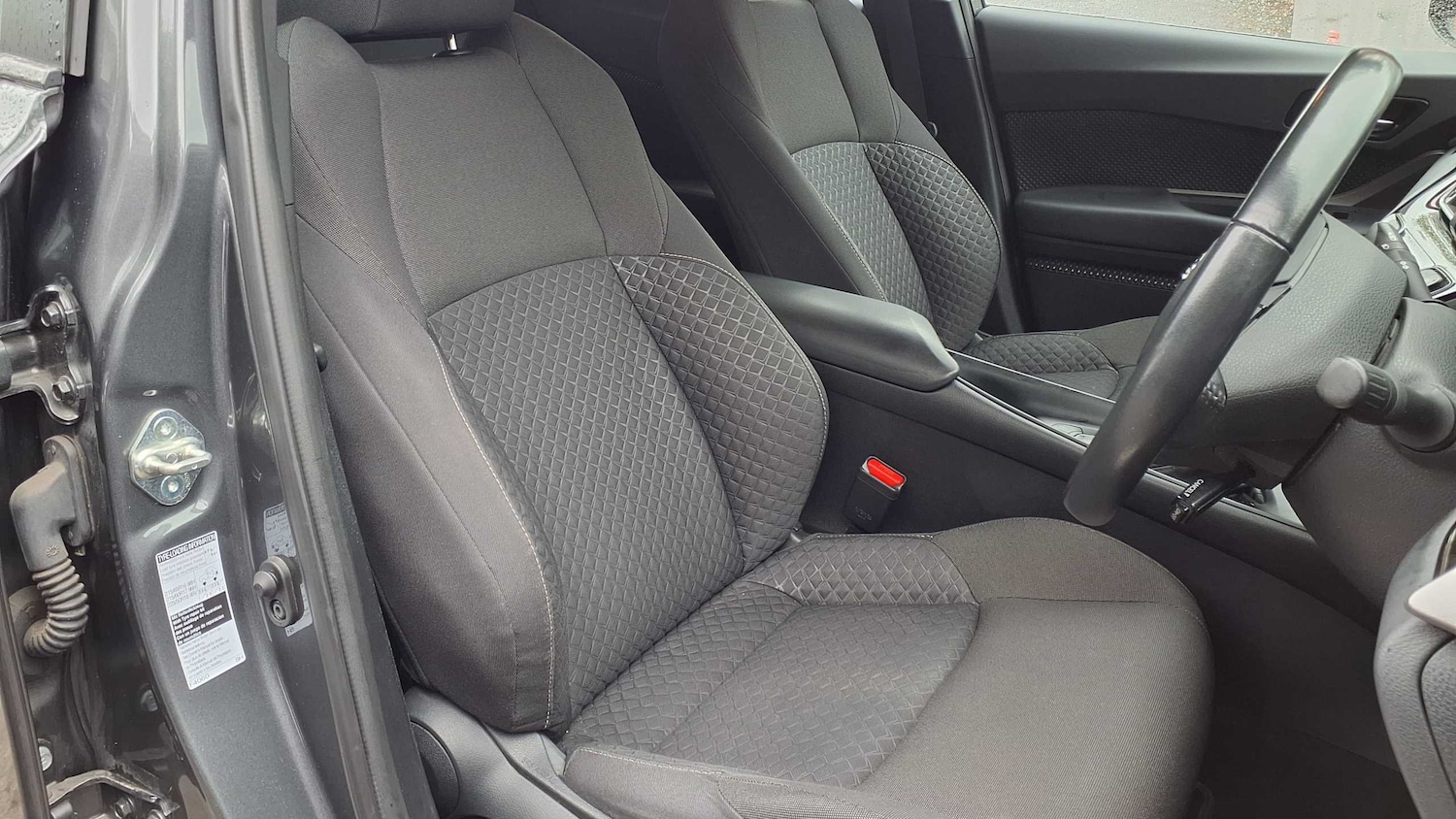 Used Toyota C-HR 2022 for sale - 76553055: Photo 26