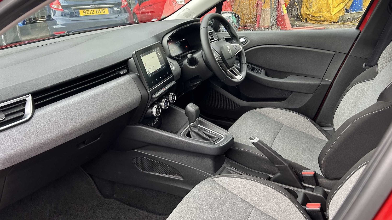 Used Renault Clio 2025 for sale - 76329282: Photo 10
