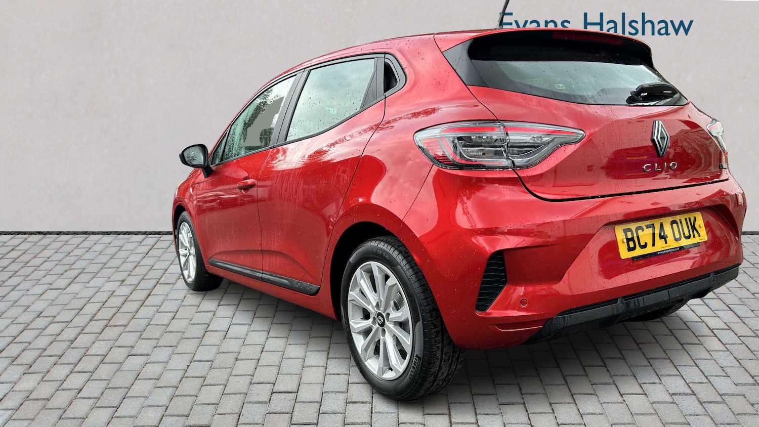 Used Renault Clio 2025 for sale - 76329282: Photo 11