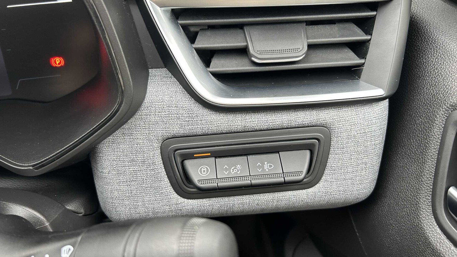 Used Renault Clio 2025 for sale - 76329282: Photo 18