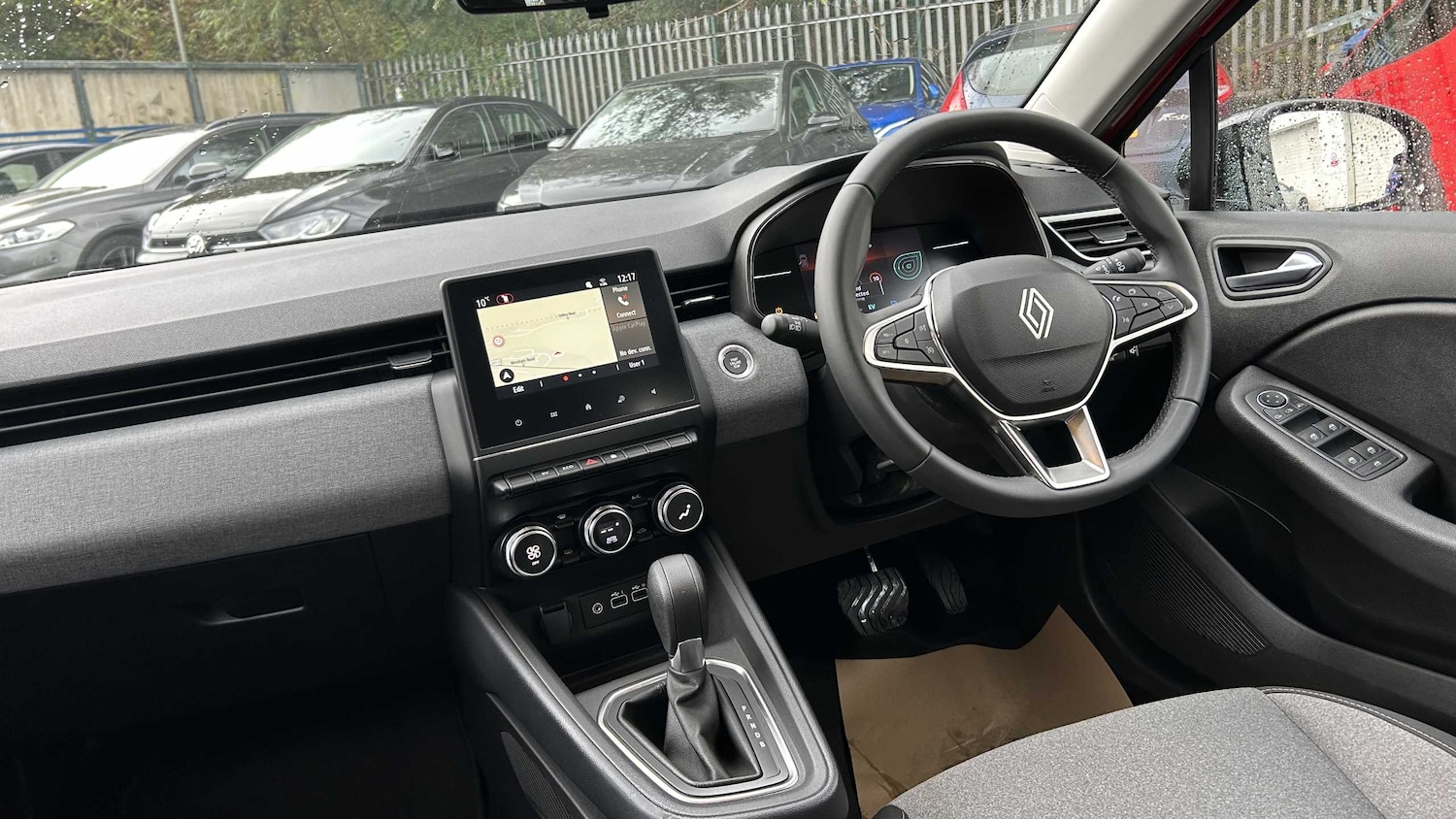 Used Renault Clio 2025 for sale - 76329282: Photo 3
