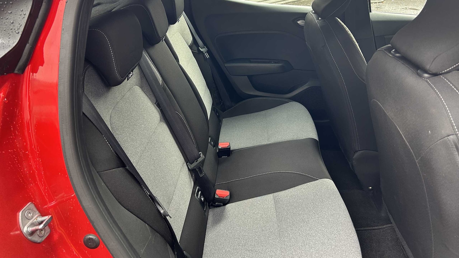 Used Renault Clio 2025 for sale - 76329282: Photo 5