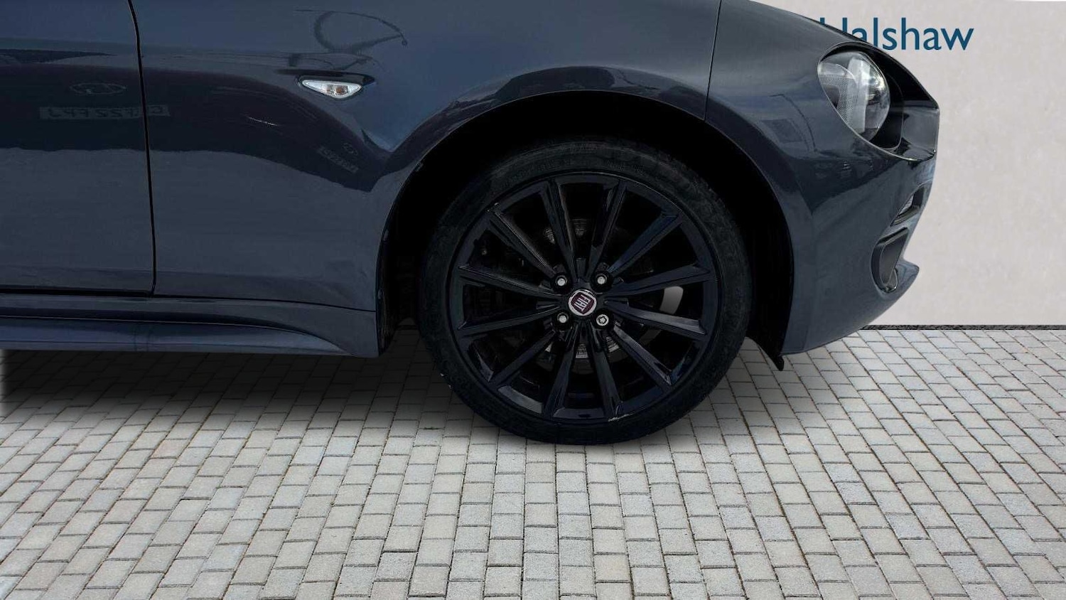 Used Fiat 124 Spider 2018 for sale - 78060162: Photo 11