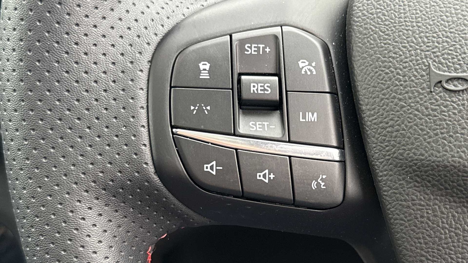 Used Ford Kuga 2024 for sale - 77083120: Photo 22