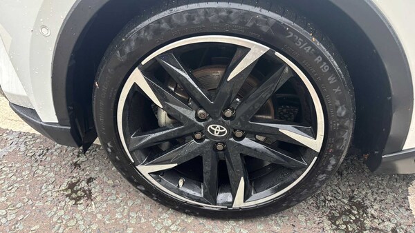 Used Toyota C-HR 2023 for sale - 76063308: Photo 12